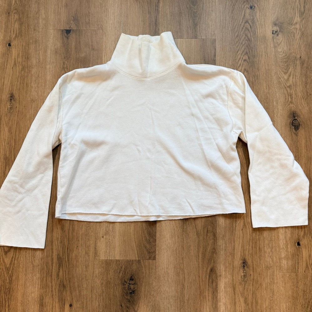 ZARA White Cropped Turtleneck Sweatshirt Casual Long‎ Sleeve Size Medium